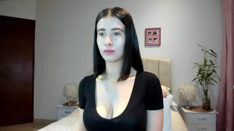 Macarena online show from March 9, 2025, 3:01 am