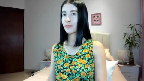 Macarena online show from June 24, 2026, 2:32 am