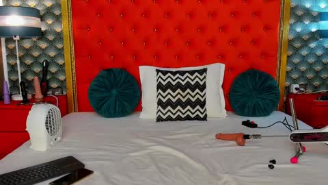 Valerie Val V online show from January 30, 2025, 5:30 am