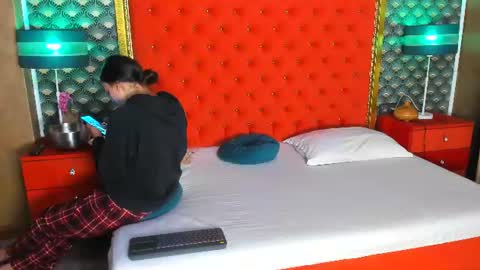 Snapshot of valleriejonnes chatting on July 18, 2026, 5:17 pm Valerie Val V online show from July 18, 2026, 5:17 pm