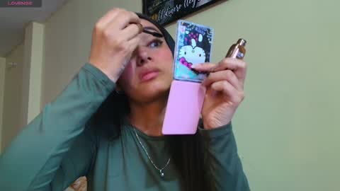 Snapshot of vallery_evanss chatting on March 19, 2026, 6:12 pm Taty independent account online show from March 19, 2026, 6:12 pm