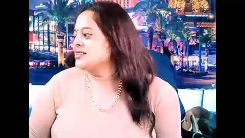 Snapshot of valleyval chatting on January 7, 2025, 6:05 am indianvalvet priya is back online show from January 7, 2025, 6:05 am