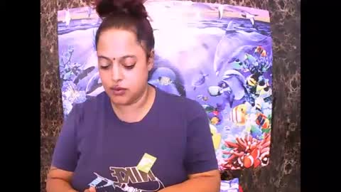 Snapshot of valleyval chatting on March 5, 2025, 10:22 am indianvalvet priya is back online show from March 5, 2025, 10:22 am