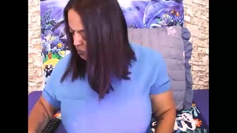 Snapshot of valleyval chatting on May 11, 2026, 12:00 pm indianvalvet priya is back online show from May 11, 2026, 12:00 pm