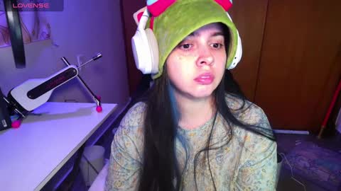 Im Violet online show from January 24, 2025, 5:42 am
