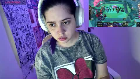 Snapshot of vallolet1_ chatting on February 13, 2026, 3:13 am Im Violet online show from February 13, 2026, 3:13 am