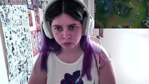 Snapshot of vallolet1_ chatting on March 26, 2026, 7:41 pm Im Violet online show from March 26, 2026, 7:41 pm