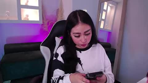 Snapshot of vallolett__ chatting on March 25, 2026, 11:55 pm vallolett__ online show from March 25, 2026, 11:55 pm