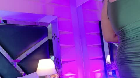 Snapshot of valrery_roussex chatting on April 30, 2026, 7:20 pm Valery online show from April 30, 2026, 7:20 pm