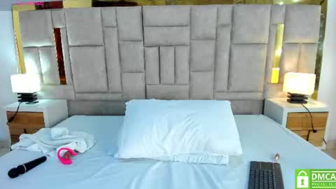 Snapshot of valtira_nova chatting on June 24, 2026, 7:24 pm valtira nova online show from June 24, 2026, 7:24 pm