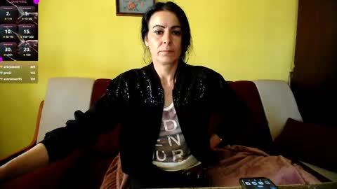 valentina online show from May 4, 2026, 6:42 am