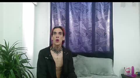 Vamp Noah and Dan online show from December 29, 2024, 9:09 pm