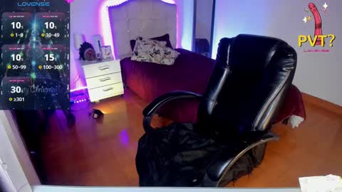 Snapshot of vampirella_crazy chatting on December 7, 2024, 10:28 pm Valeria online show from December 7, 2024, 10:28 pm