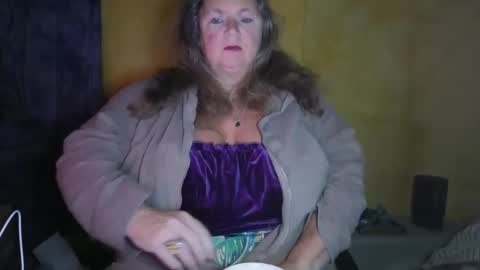 Snapshot of vampwoman chatting on February 16, 2026, 8:54 am vampwoman online show from February 16, 2026, 8:54 am