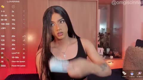 Snapshot of vampy__cinna chatting on February 15, 2026, 12:25 pm Cinnamon online show from February 15, 2026, 12:25 pm