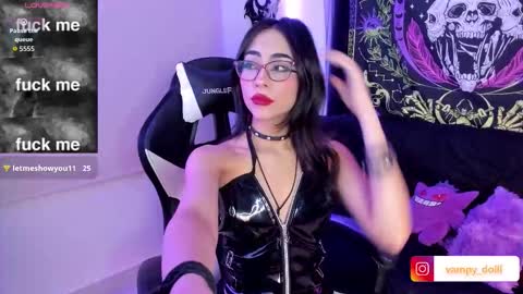 vampy_dolll online show from October 10, 2025, 10:53 pm