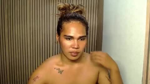 Snapshot of vampy_ebony_laxine chatting on January 5, 2025, 4:36 am vampy_ebony_laxine online show from January 5, 2025, 4:36 am