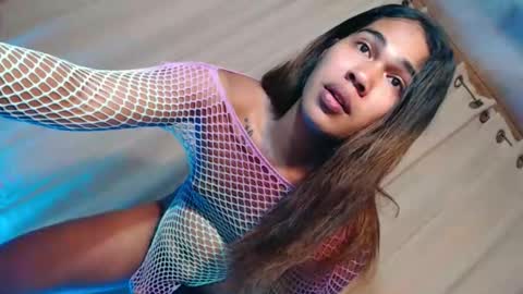 Snapshot of vampy_ebony_laxine chatting on October 13, 2025, 4:23 am vampy_ebony_laxine online show from October 13, 2025, 4:23 am