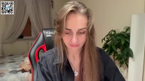 Sara online show from September 11, 2025, 7:25 pm