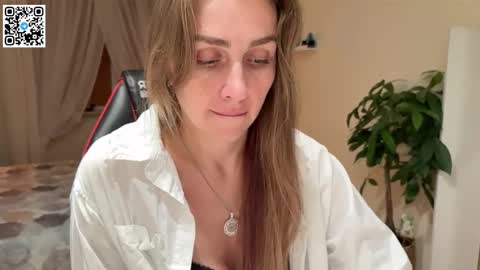 Sara online show from September 15, 2025, 7:03 pm