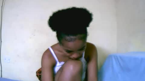vanah344375 online show from September 11, 2025, 5:24 pm