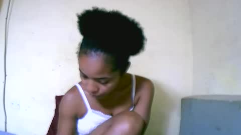 vanah344375 online show from September 12, 2025, 11:32 am