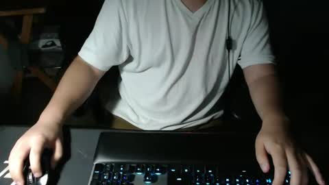 Snapshot of vancoserx111 chatting on October 13, 2025, 3:17 am vancoserx111 online show from October 13, 2025, 3:17 am