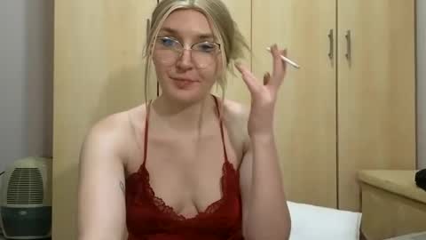 Vanda online show from February 3, 2025, 8:24 am