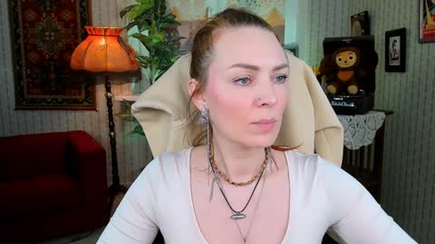 Vanda online show from December 15, 2024, 1:32 pm