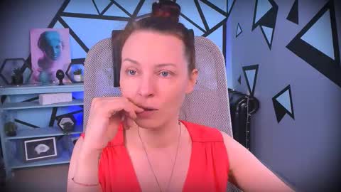 Snapshot of vandarossi chatting on September 19, 2025, 10:27 am Vanda online show from September 19, 2025, 10:27 am