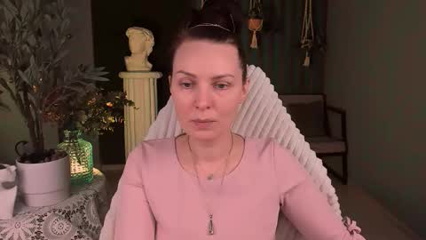 Vanda online show from February 6, 2026, 9:23 am