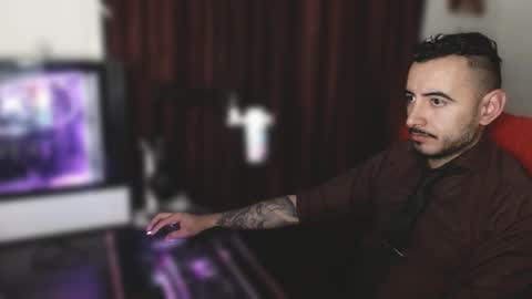 vanderheyl online show from February 6, 2026, 3:33 am