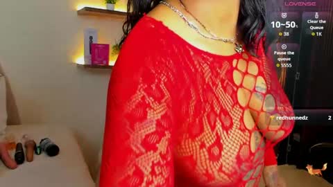 Snapshot of vane_lips chatting on May 31, 2026, 3:15 am V A N E online show from May 31, 2026, 3:15 am