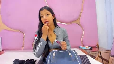 Snapshot of vanelin18 chatting on September 26, 2025, 5:17 pm Vane online show from September 26, 2025, 5:17 pm