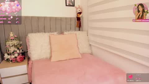 vanesa_moon_ online show from March 28, 2026, 12:21 am