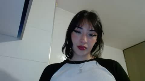 Vans online show from December 22, 2025, 5:37 am