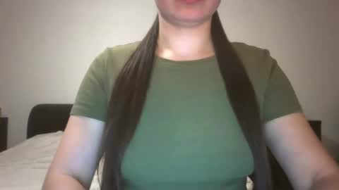 Snapshot of vanesajewel chatting on March 9, 2025, 6:00 pm VanesaJewel online show from March 9, 2025, 6:00 pm