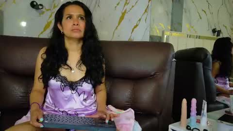 Vanessa online show from August 3, 2026, 4:55 pm