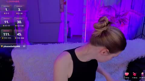 Snapshot of vanessa__lui chatting on March 24, 2026, 11:15 am Vanessa online show from March 24, 2026, 11:15 am