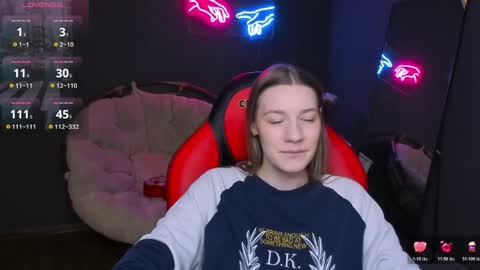 Snapshot of vanessa__lui chatting on April 3, 2026, 4:16 pm Vanessa online show from April 3, 2026, 4:16 pm