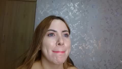 Vanessa online show from March 3, 2025, 7:43 am