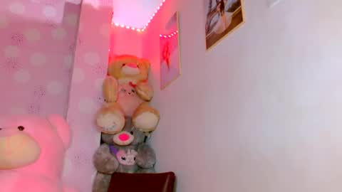 Snapshot of vanessa_brett_1 chatting on December 2, 2024, 4:53 am vanessa online show from December 2, 2024, 4:53 am