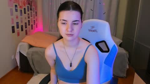 Vanessa online show from December 19, 2024, 9:17 pm