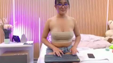 Vanessa online show from July 17, 2026, 10:14 pm
