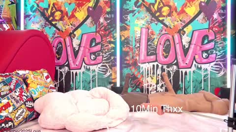 Snapshot of vanessa_love chatting on October 25, 2025, 2:24 pm  Vanessa  online show from October 25, 2025, 2:24 pm