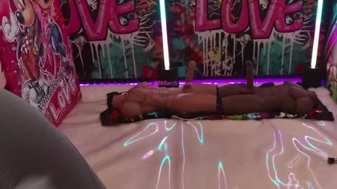 Snapshot of vanessa_love chatting on March 28, 2026, 5:01 pm Vanessa online show from March 28, 2026, 5:01 pm