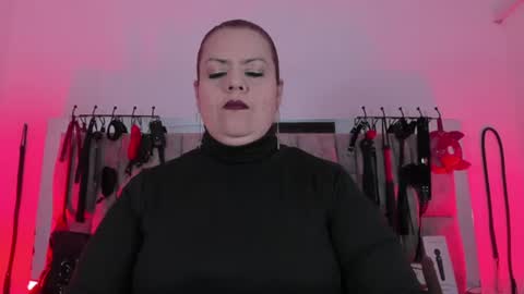 Vanessa online show from June 25, 2026, 1:37 pm
