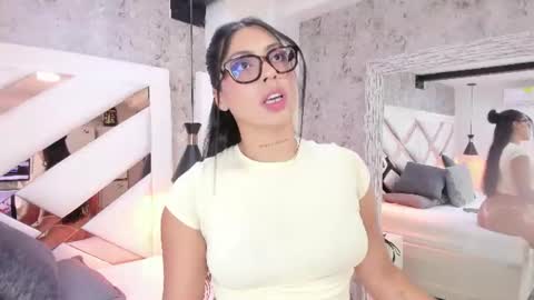 Vanessa  online show from July 15, 2026, 7:19 pm