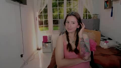 Vanessa online show from May 9, 2026, 6:02 pm