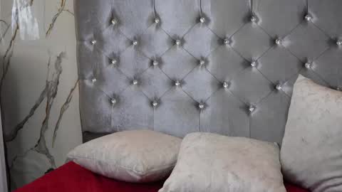 vanessaa_squirt online show from April 29, 2026, 4:05 am